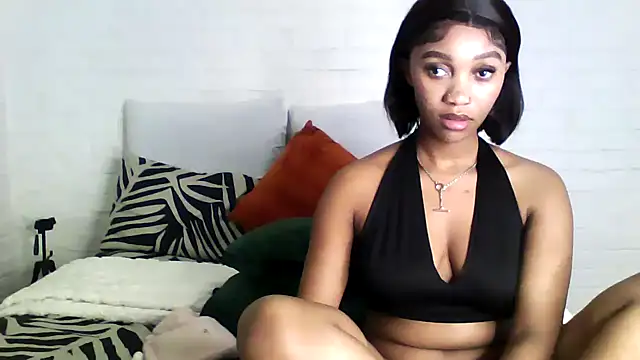 Shria107 online show from March 8, 9:07 pm