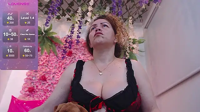 BLONDE SEXYHOT online show from February 19, 10:01 am