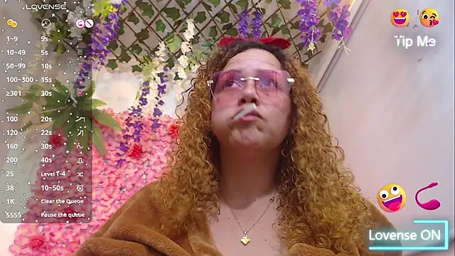 BLONDE SEXYHOT online show from January 9, 12:39 am