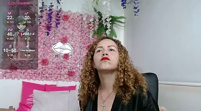 BLONDE SEXYHOT online show from February 20, 6:03 pm