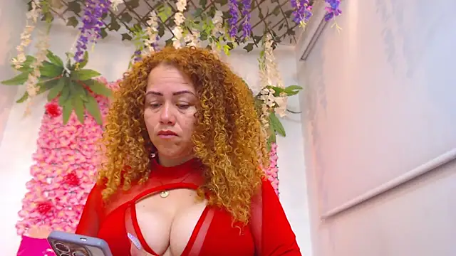 BLONDE SEXYHOT online show from May 28, 10:11 am