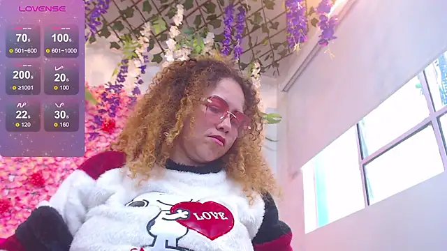 BLONDE SEXYHOT online show from March 11, 6:24 pm