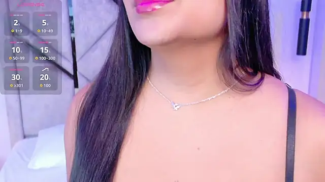 Snapshot of Kendall-Moll chatting on January 6, 1:09 am Kendall-Moll online show from January 6, 1:09 am