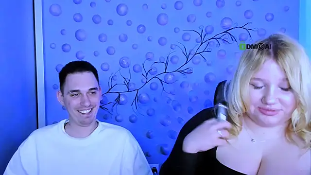 juli kisss online show from March 25, 2:23 am