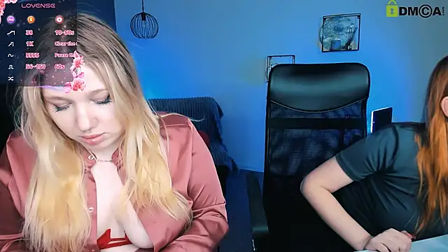 juli kisss online show from March 9, 4:11 pm