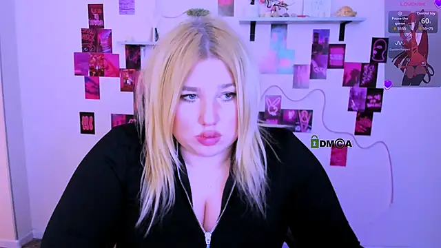 juli kisss online show from March 5, 10:05 pm