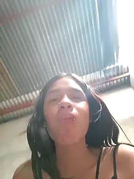 Snapshot of Little_Pau_Dirty chatting on January 16, 8:13 pm Little Pau Dirty online show from January 16, 8:13 pm