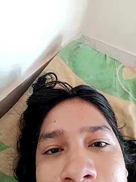 Snapshot of Little_Pau_Dirty chatting on March 3, 8:16 pm Little Pau Dirty online show from March 3, 8:16 pm