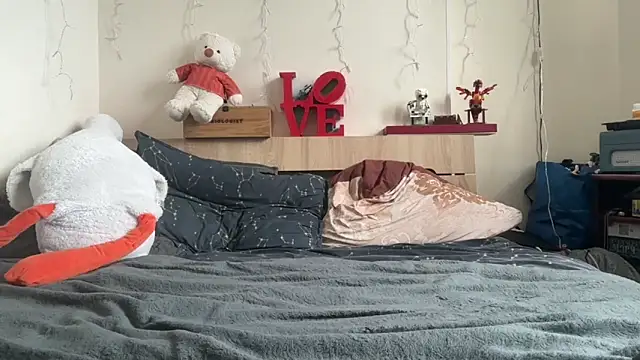 LinelikeOverseer online show from March 8, 11:13 am