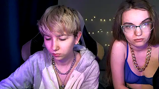 velvetvalkyries online show from March 18, 2:50 pm