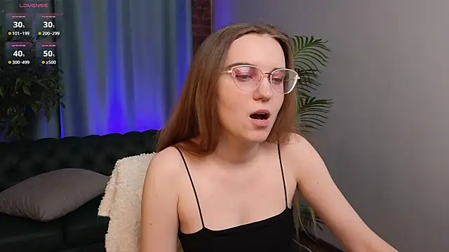 velvetvalkyries online show from March 2, 3:30 pm