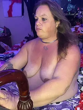 Snapshot of HeatherLynn chatting on March 3, 4:41 am HeatherLynn online show from March 3, 4:41 am