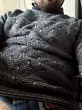 Snapshot of pisellinodurissimo chatting on January 22, 1:11 pm pisellinodurissimo online show from January 22, 1:11 pm