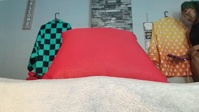 sofia fer online show from February 11, 2:33 am