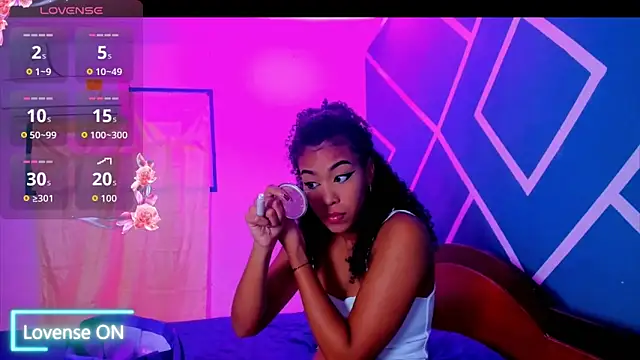 Snapshot of sasha_fox00 chatting on September 21, 5:45 am sasha fox00 online show from September 21, 5:45 am