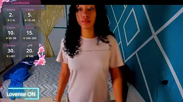 Snapshot of sasha_fox00 chatting on September 27, 4:29 am sasha fox00 online show from September 27, 4:29 am