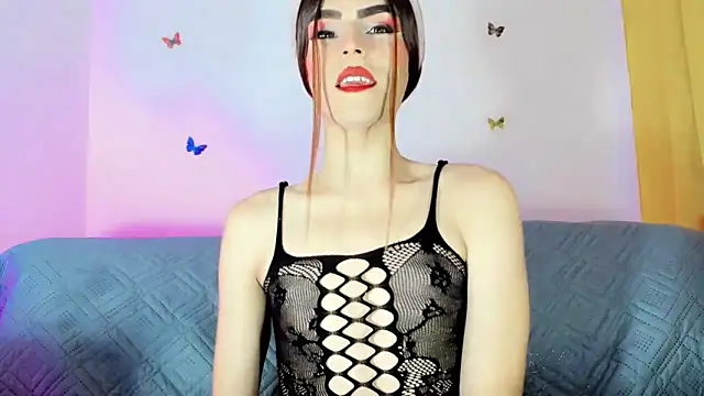 TatiGil online show from May 5, 9:40 pm
