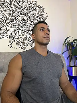 aaroncolombia online show from November 15, 10:52 am