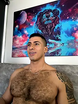 Snapshot of aaroncolombia chatting on October 1, 9:40 pm aaroncolombia online show from October 1, 9:40 pm