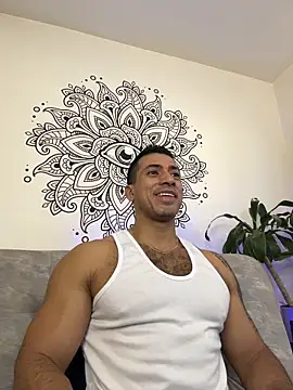 aaroncolombia online show from November 1, 11:37 am