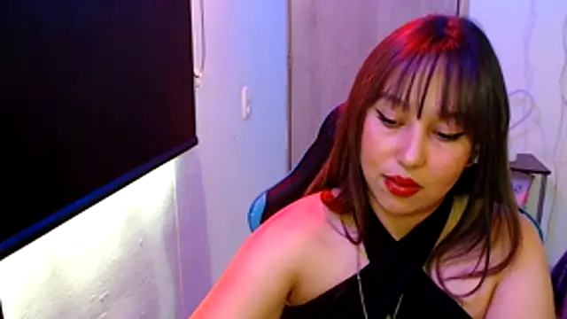Skarlet Adams28 online show from May 13, 6:26 pm