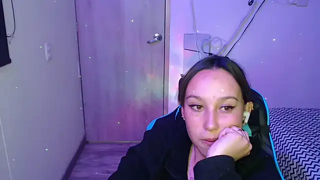 Skarlet Adams28 online show from February 6, 3:02 am