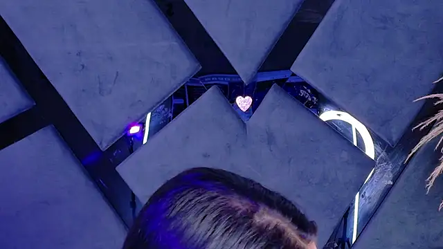 KylieWhite online show from October 12, 12:39 pm