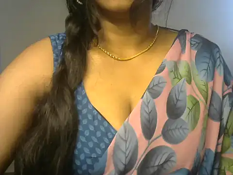 Snapshot of telugu99ramya chatting on October 31, 4:20 am telugu99ramya online show from October 31, 4:20 am