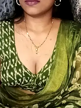 Snapshot of telugu99ramya chatting on December 17, 7:07 am telugu99ramya online show from December 17, 7:07 am