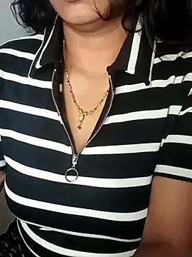 Snapshot of telugu99ramya chatting on January 28, 5:54 am telugu99ramya online show from January 28, 5:54 am