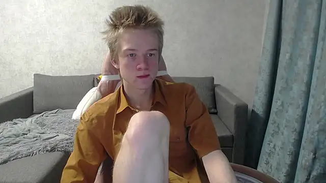 Snapshot of sweetserenity5 chatting on February 20, 10:48 pm sweetserenity5 online show from February 20, 10:48 pm