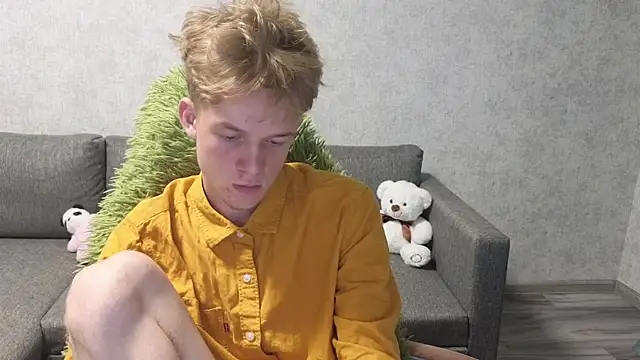 Snapshot of sweetserenity5 chatting on September 13, 3:45 pm sweetserenity5 online show from September 13, 3:45 pm