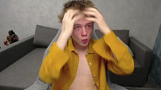 Snapshot of sweetserenity5 chatting on March 18, 8:05 pm sweetserenity5 online show from March 18, 8:05 pm