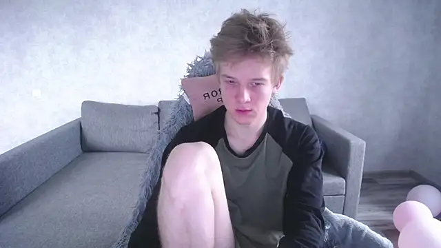 sweetserenity5 online show from April 19, 5:41 am