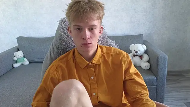 Snapshot of sweetserenity5 chatting on September 18, 5:32 am sweetserenity5 online show from September 18, 5:32 am