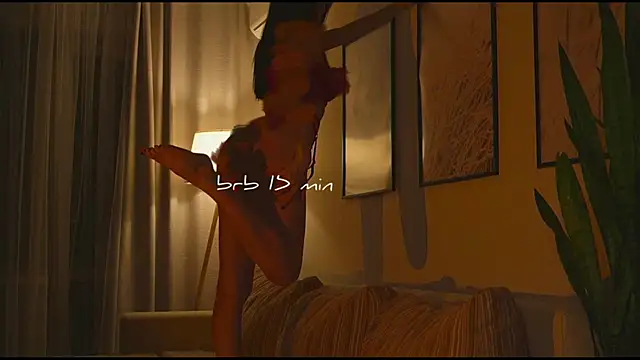 Snapshot of wowmolly chatting on November 27, 1:00 pm wowmolly online show from November 27, 1:00 pm