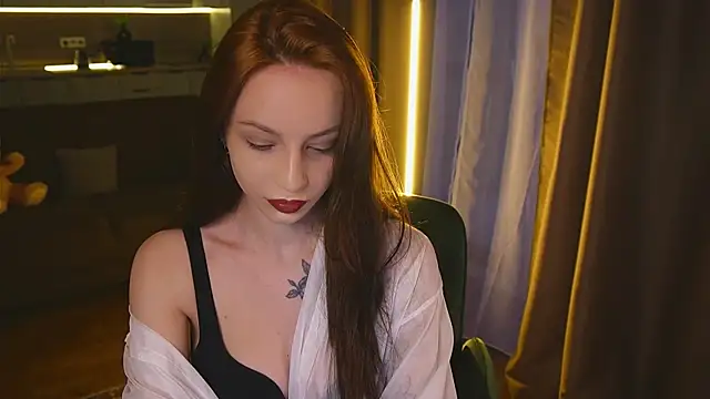 Snapshot of wowmolly chatting on November 17, 1:04 pm wowmolly online show from November 17, 1:04 pm