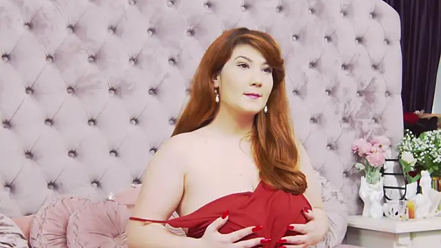 PenelopeLynnx online show from January 10, 1:06 pm