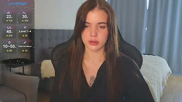 adrianawow1 online show from October 6, 5:41 am