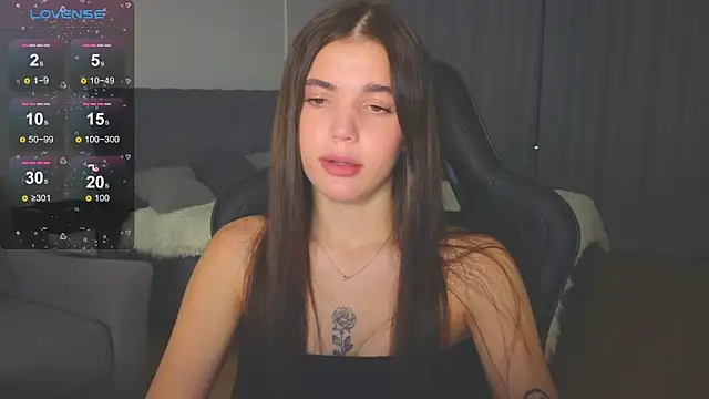 adrianawow1 online show from September 13, 7:36 pm