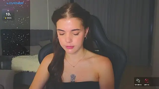 adrianawow1 online show from September 22, 8:04 pm