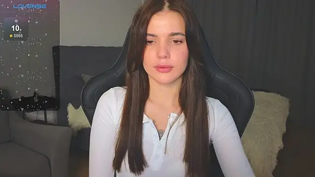 adrianawow1 online show from October 7, 10:00 pm