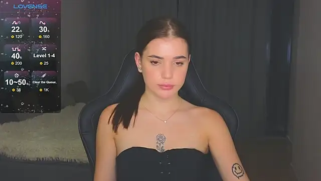 Snapshot of adrianawow1 chatting on October 30, 1:15 am adrianawow1 online show from October 30, 1:15 am