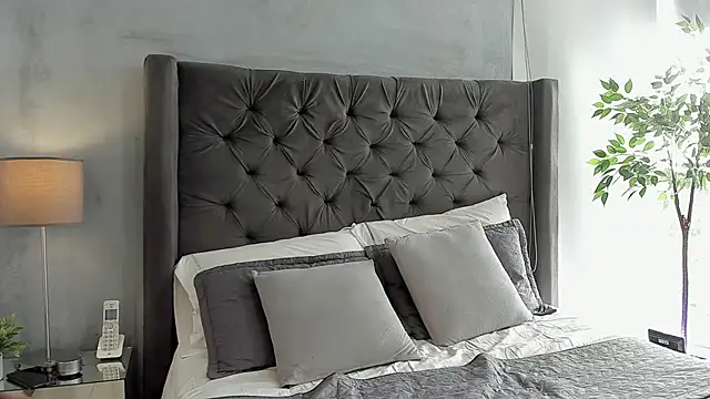 Snapshot of AntonellandJohan chatting on February 2, 7:57 pm AntonellandJohan online show from February 2, 7:57 pm