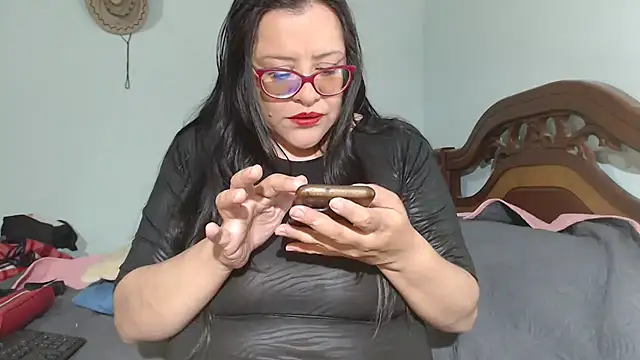 esmeralda-delmar online show from October 11, 12:33 am