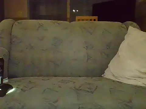 sympatyczny223 online show from December 5, 5:11 pm