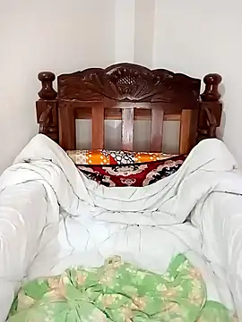 Snapshot of Dlakshila1 chatting on December 11, 9:30 am Dlakshila1 online show from December 11, 9:30 am