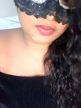 Snapshot of Dlakshila1 chatting on December 7, 4:20 pm Dlakshila1 online show from December 7, 4:20 pm