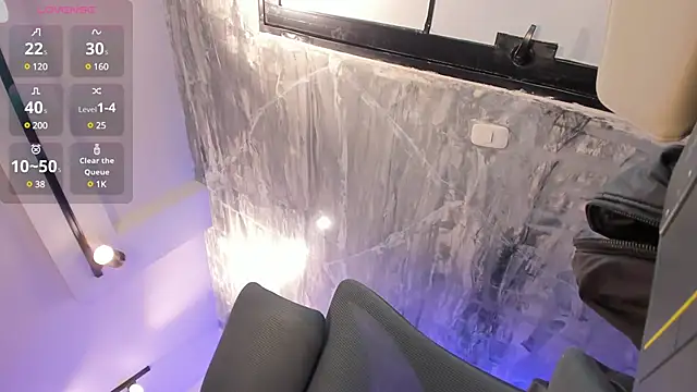 juliasprousse  online show from February 27, 4:24 am