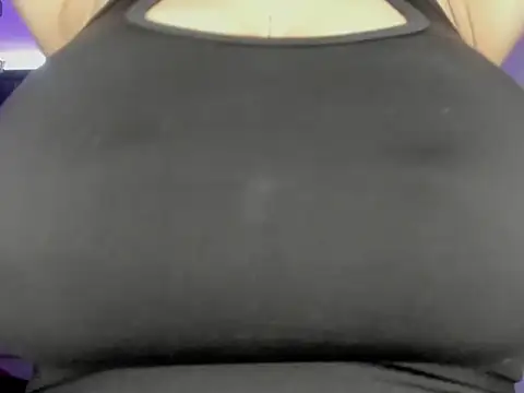 Snapshot of silviamilk chatting on February 28, 7:13 pm silviamilk online show from February 28, 7:13 pm